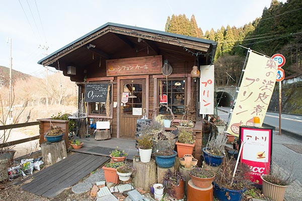 米粉シフォンケーキの店　アトリ