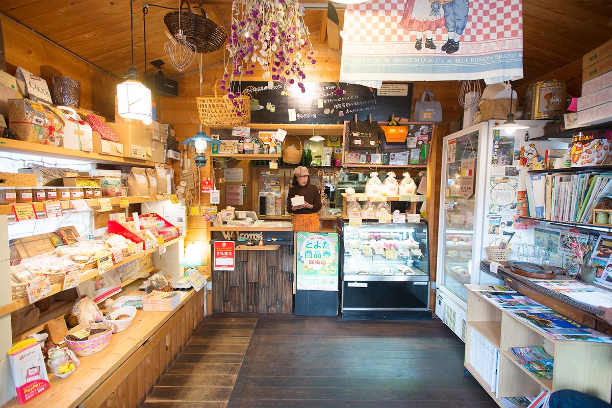 米粉シフォンケーキの店　アトリ