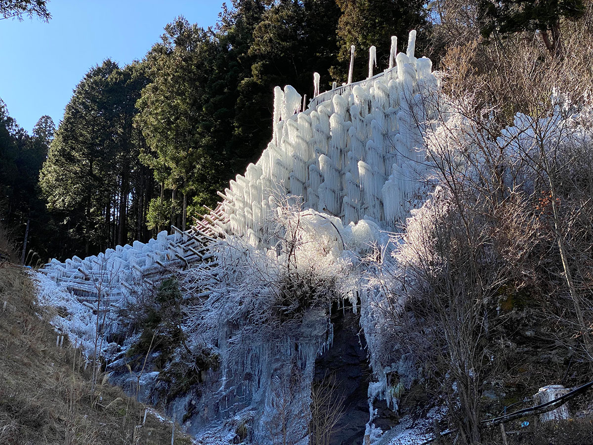 湧水公園の氷瀑
