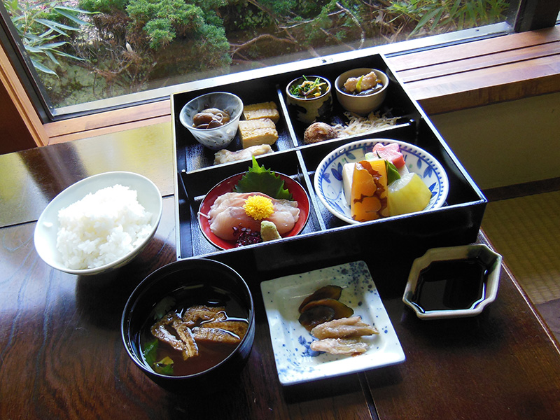 地材料理 山武㐂